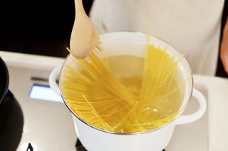 パスタ鍋おすすめ人気19品！通販で人気の素材/大きさから選んでお家パスタを楽しむのサムネイル画像