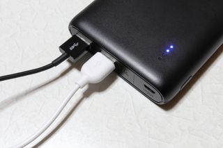 モバイルバッテリーのおすすめ25品。大容量タイプや日本製のものなど自分に合う製品を選んでのサムネイル画像
