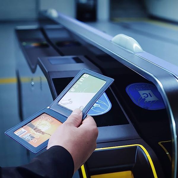 メンズ用パスケースおすすめ人気16品。リール付き/大容量/おしゃれなブランド品等をおすすめの画像