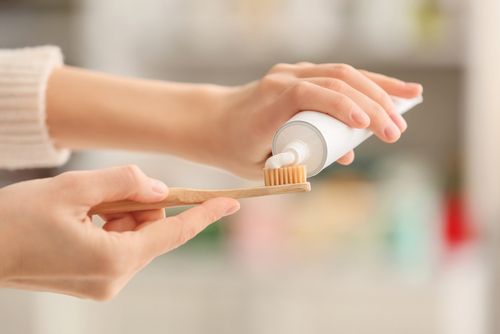 歯周病予防歯磨き粉おすすめ30選！薬用成分配合や高濃度フッ素配合のものまで多数ご紹介の画像