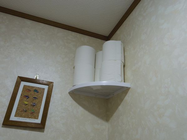 コーナーシェルフのおすすめ人気16品。据え置き/壁付け/北欧風などおしゃれな品でインテリアを格上げの画像