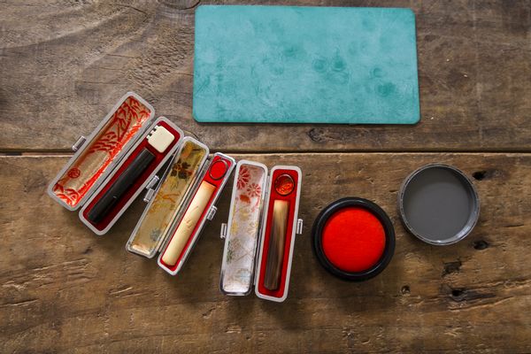 印鑑ケースのおすすめ人気16品。おしゃれ/高級/複数入る/朱肉付きなど最強おすすめ品の紹介の画像