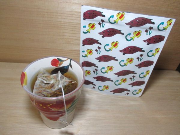 加賀いろはテトラシリーズ献上加賀棒茶 丸八製茶葉のサムネイル画像 2枚目
