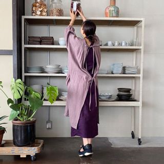 BOUTIQUE TOKYODRESS おしゃれに着られるエプロン アトリエコート LINEN&BASIC（リネンアンドベーシック）のサムネイル画像 2枚目