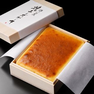 特製焼チーズケーキ【木箱入り】 武蔵野茶坊のサムネイル画像 1枚目