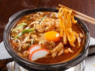 名古屋伝統の味噌煮込みうどん 山本屋大久手のサムネイル画像 1枚目