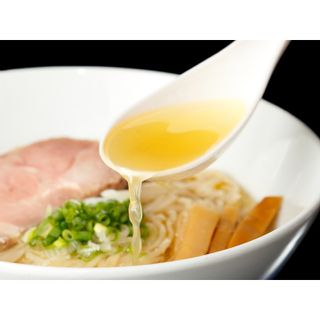 しおらーめん 町田汁場しおらーめん進化のサムネイル画像 2枚目