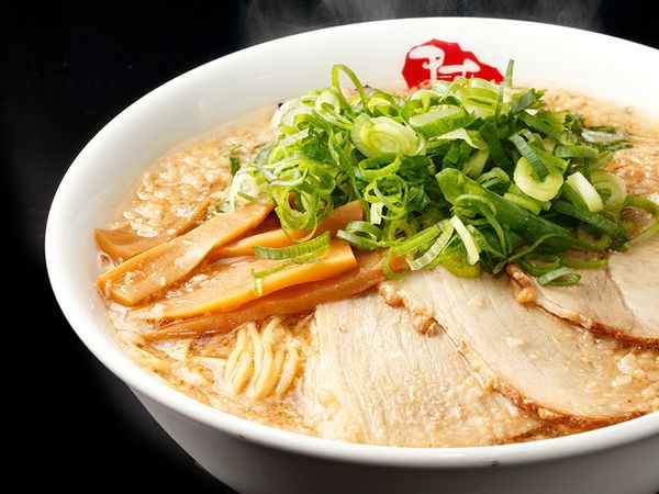 京都背脂鶏ガラ醤油ますたにラーメン（３食入り）の画像