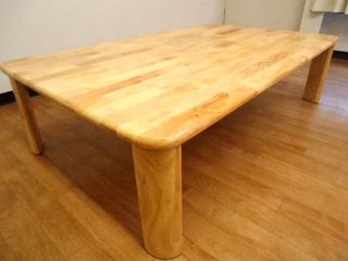 木製テーブルの画像 2枚目