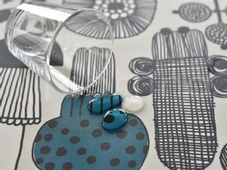 テーブルクロス 撥水生地 marimekko（マリメッコ）のサムネイル画像 3枚目