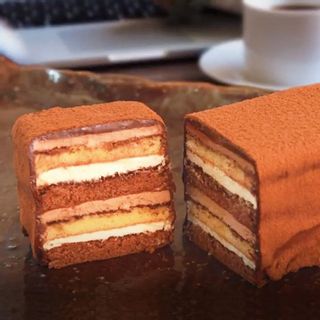 博多の石畳 ケーキ チョコレートショップのサムネイル画像 2枚目