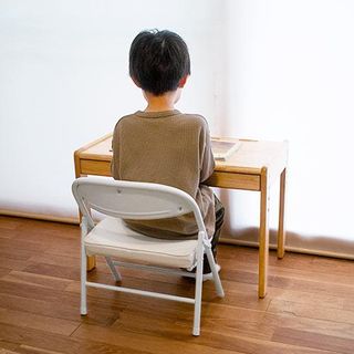 子供から大人まで座れる折りたたみ式ローチェア イーサプライのサムネイル画像 3枚目