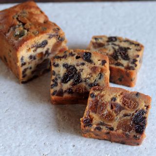 王様のフルーツケーキ 仏蘭西焼き菓子調進所　足立音衛門のサムネイル画像 1枚目