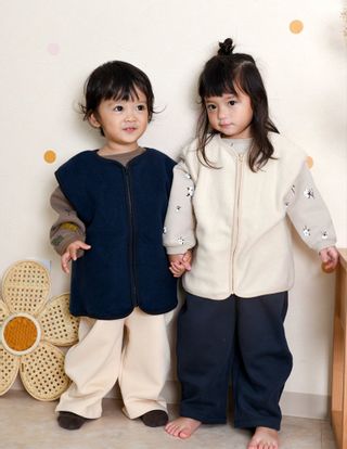 Almond Fleece Vestの画像 2枚目