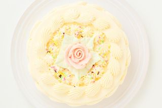 バターケーキ　5号 エリヤ洋菓子のサムネイル画像 3枚目