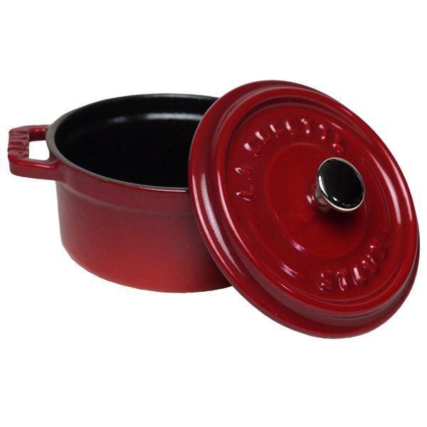 Staub（ストウブ）