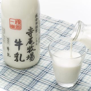 寺尾牧場のこだわり濃厚牛乳（ノンホモ牛乳）3本セット(900ml×3本)の画像 2枚目