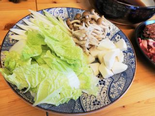 飛騨ジビエ＆飛騨野菜のクマ鍋セット(2～3人前) 岐阜県飛騨市のサムネイル画像 4枚目