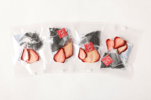 浮かべるイチゴ紅茶 2箱セット 熊本県高森町のサムネイル画像 3枚目