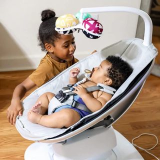 mamaRoo(ママルー) 5 マルチモーションベビースイング 4moms(フォーマムズ)のサムネイル画像 2枚目