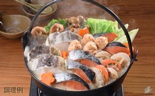 北海道の郷土料理！石狩鍋セット＜４〜５人前＞の画像 1枚目