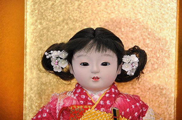 愛ちゃん 木製枠製ガラスケース市松人形 秀光人形工房のサムネイル画像 2枚目