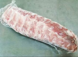 ベイビーバックリブ豚スペアリブ1本 420g〜500gの画像 1枚目