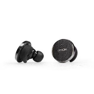 完全ワイヤレスイヤホン　PerL Pro True Wireless Earbuds Denon（デノン）のサムネイル画像 4枚目