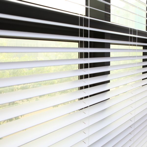 `${productStore.product.name} ${productStore.product.maker.name}の商品画像 ${idx + 1}枚目`