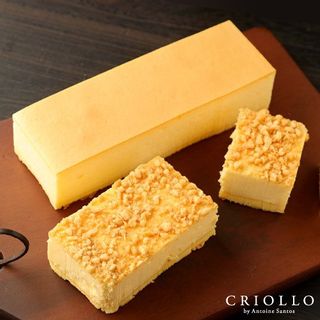 ニューヨークチーズケーキ＋幻のチーズケーキ食べ比べセット CRIOLLO by Antoine Santosのサムネイル画像 1枚目