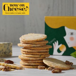 チーズクッキー ゴルゴンゾーラ＆バジル（12枚入） Now On Cheese（ナウオンチーズ）のサムネイル画像