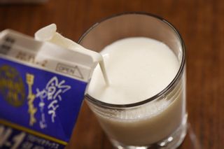 飲んでやさしいヨーグルト　1,000ml　3本セット 丹那牛乳のサムネイル画像 1枚目