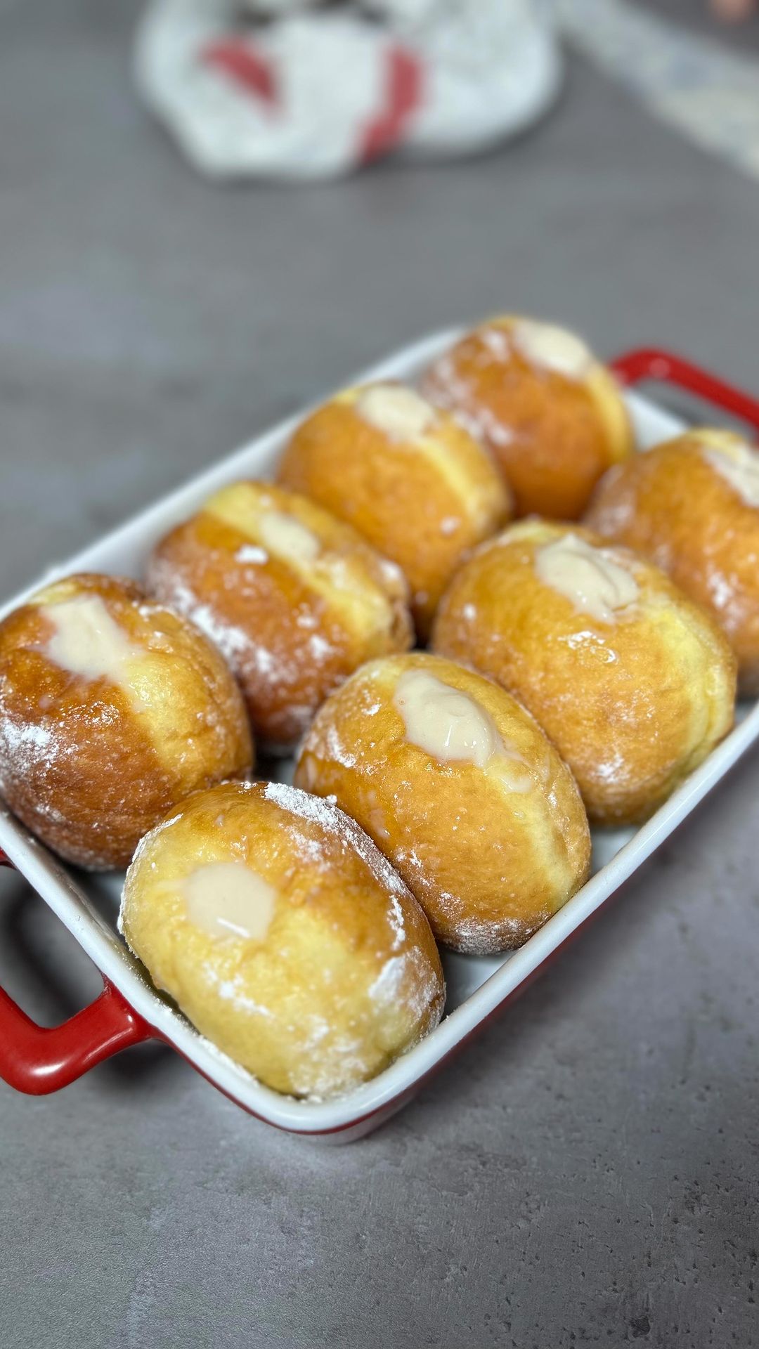 Filled Krafne