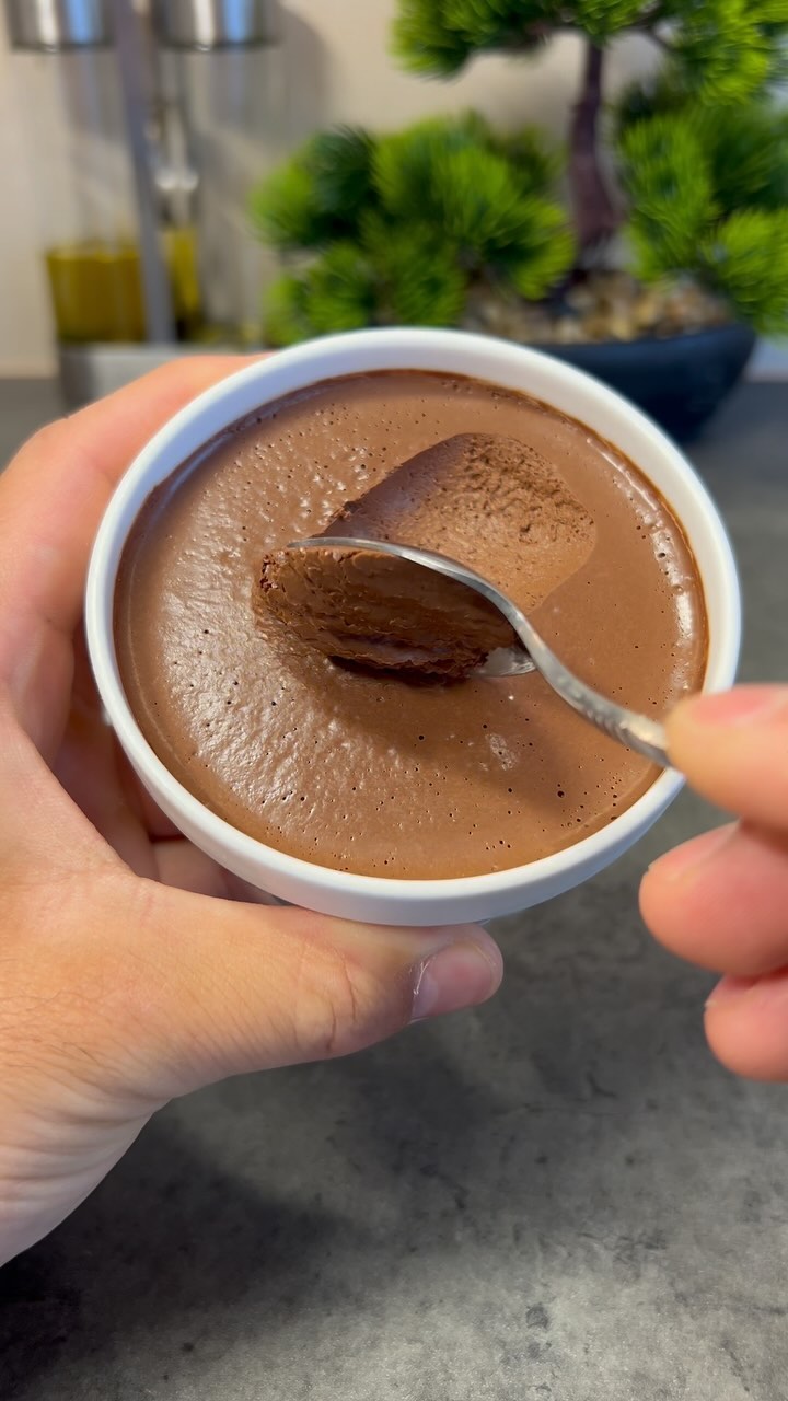 Chocolate Mousse with Only 1 Ingredient