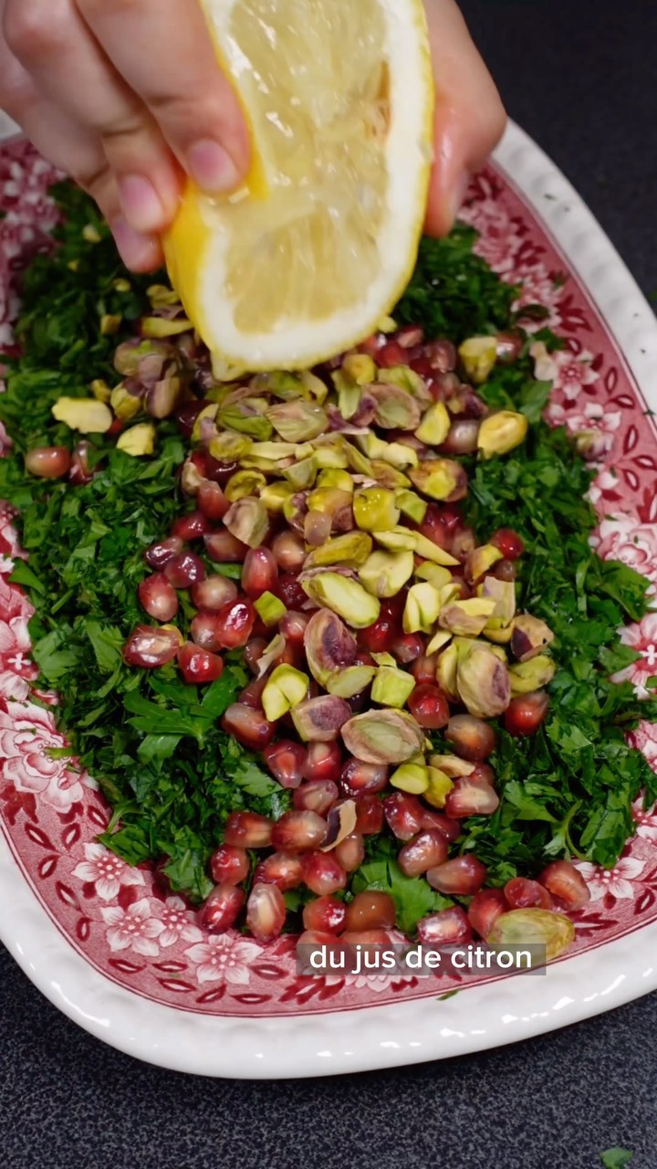 Parsley Salad with Pistachios
