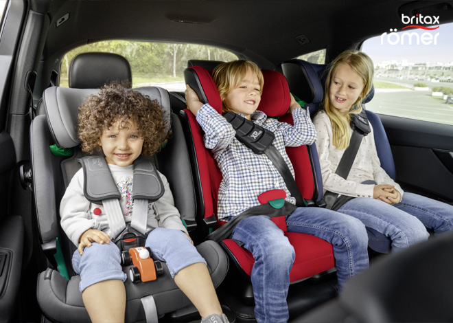 M+O  Britax Römer KIDFIX i-SIZE, la silla de coche de 100 a 150 cm más  segura en los tests