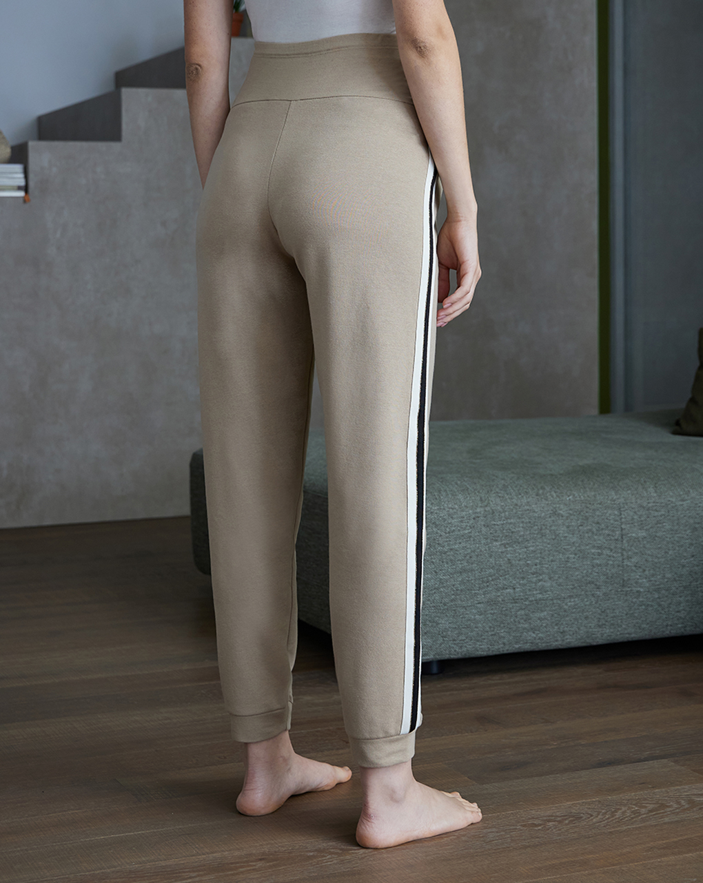 γυναικείο παντελόνι φόρμας εγκυμοσύνης μπεζ με ένθετα - Prénatal