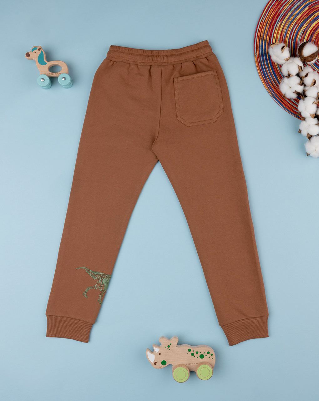 παιδικό παντελόνι φόρμας καφέ με δεινόσαυρο για αγόρι - Prénatal