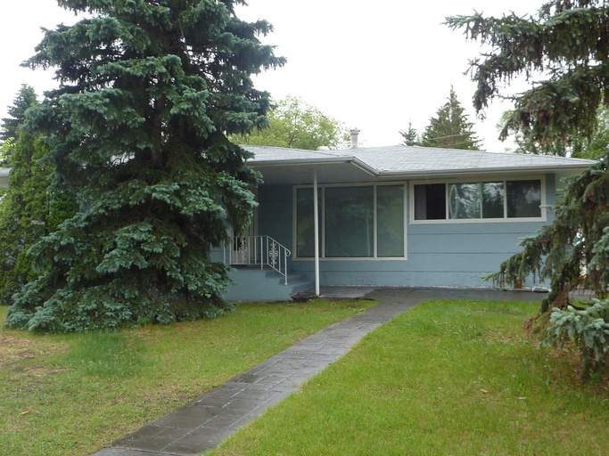 Photo of Rooming house for University Students Property Image