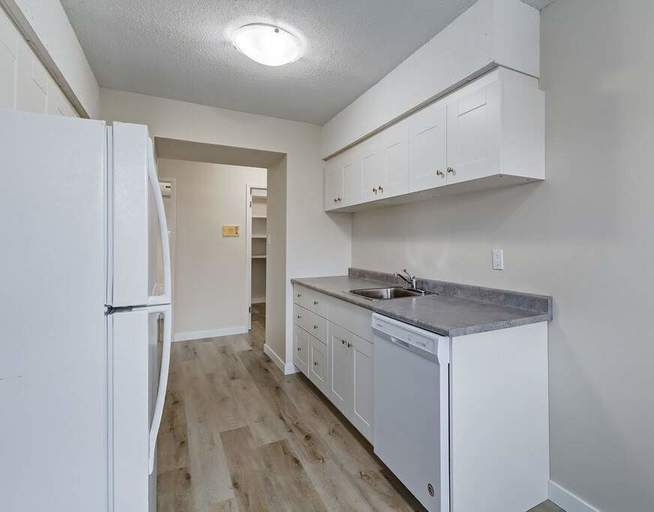 Photo of Geneva Apartments Property Image