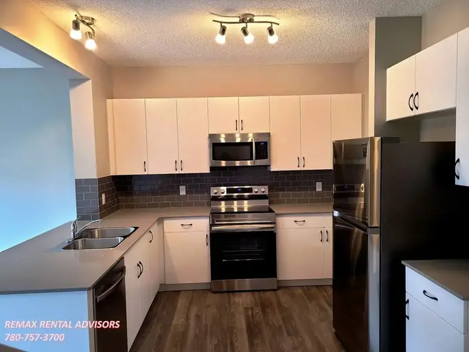 Photo of UPPER 22803 96 Avenue Northwest Property Image