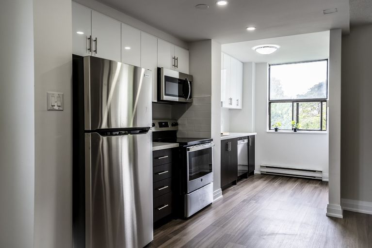 Photo of 920 Inverhouse Property Image
