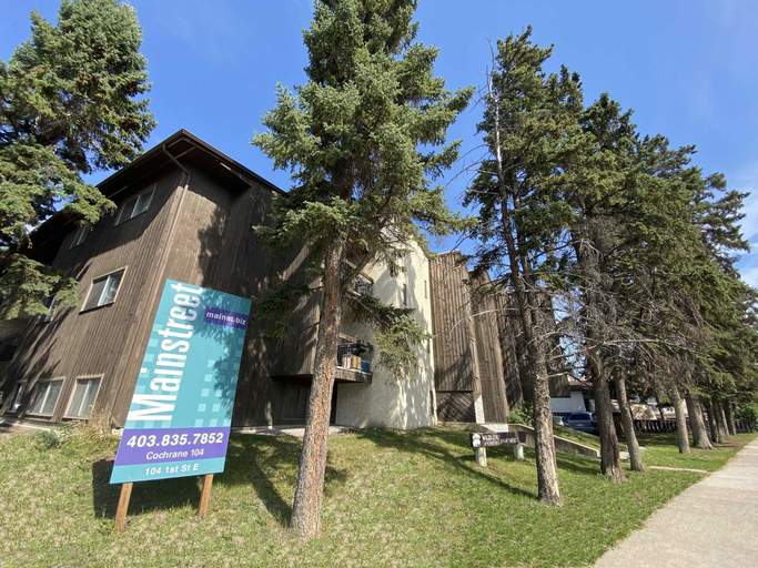 Photo of Cochrane 104 Property Image