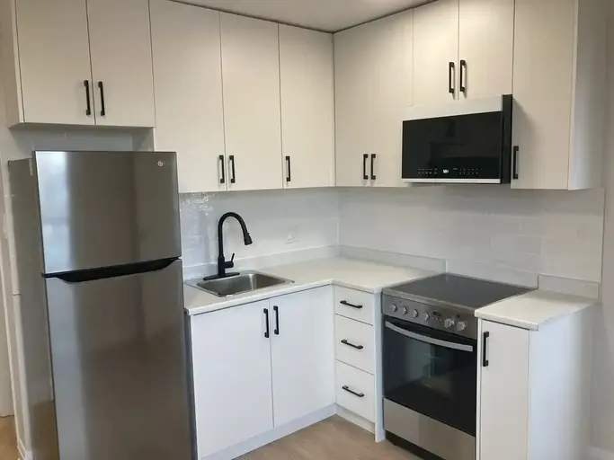 Photo of 399 Dupont Street, Toronto, Ontario, M5R 1W3, Canada Property Image