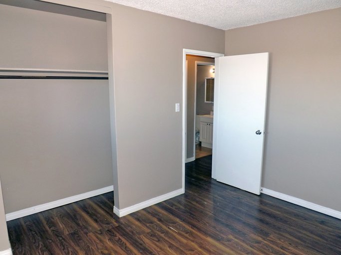 Photo of Aurora Place Apartments Property Image