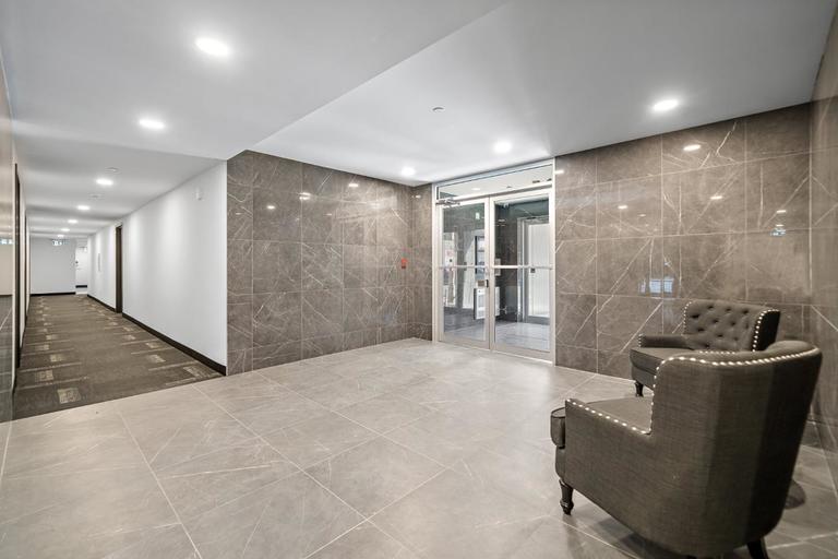 Photo of Tour La Roche Property Image