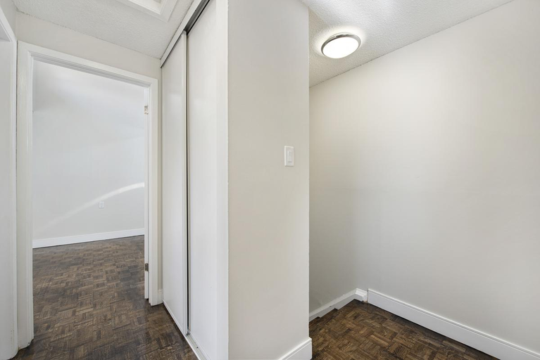 Photo of 100 Rideau Street Property Image