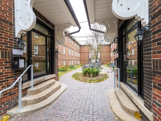 Photo of 245 Howland Avenue Property Image