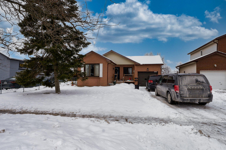 Photo of 258 Kingscourt Ave Property Image