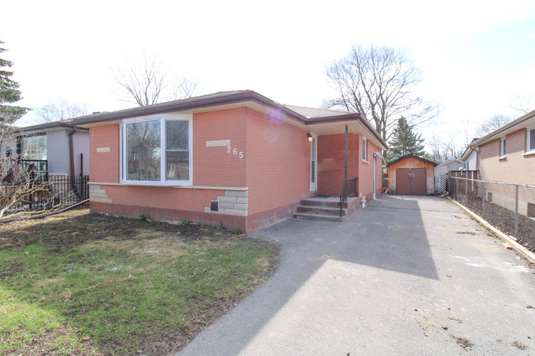 Photo of 265 Lee St Property Image